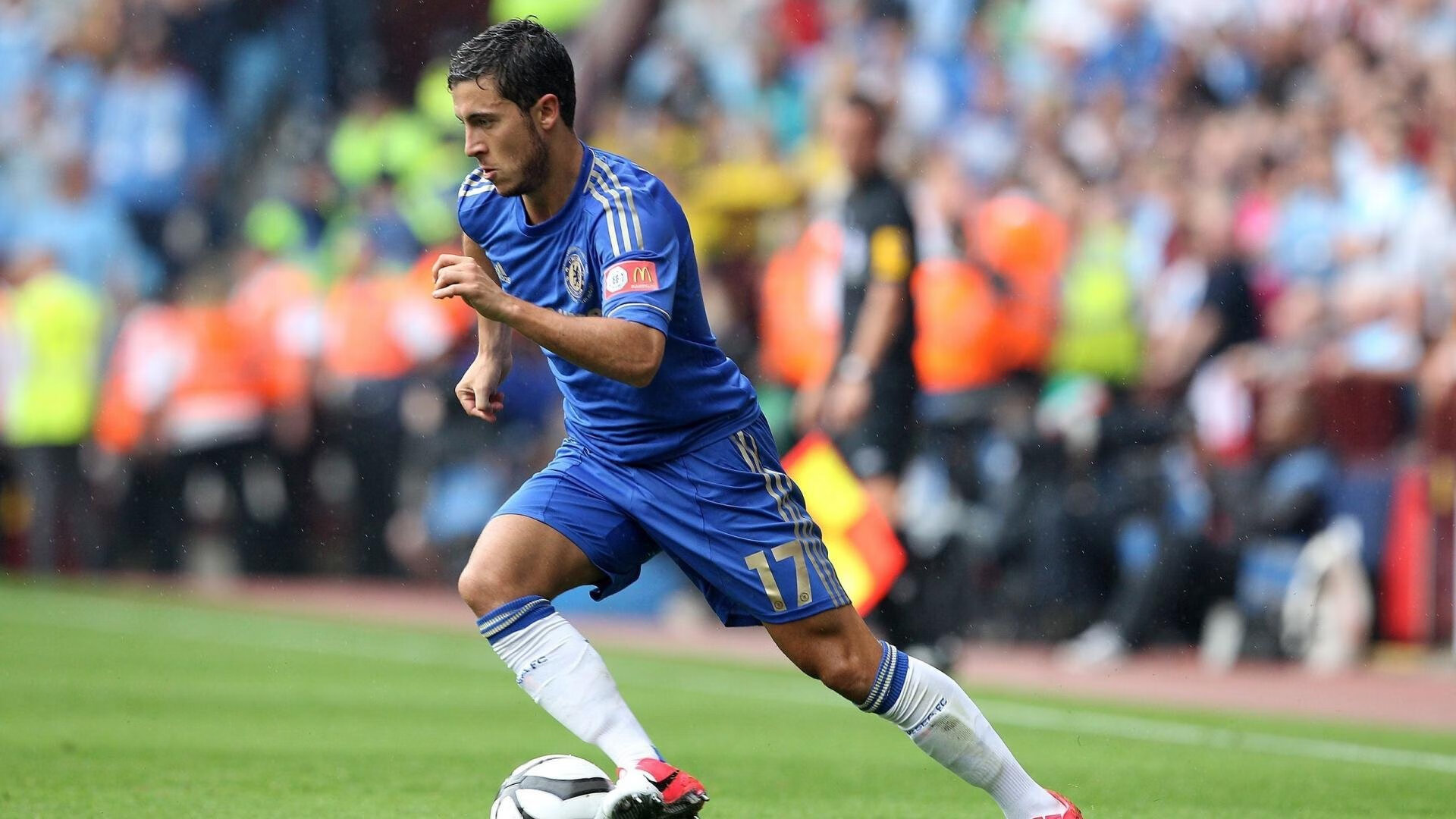 光芒与坚韧的对决，霍勒迪末节接管，太阳灼伤76人