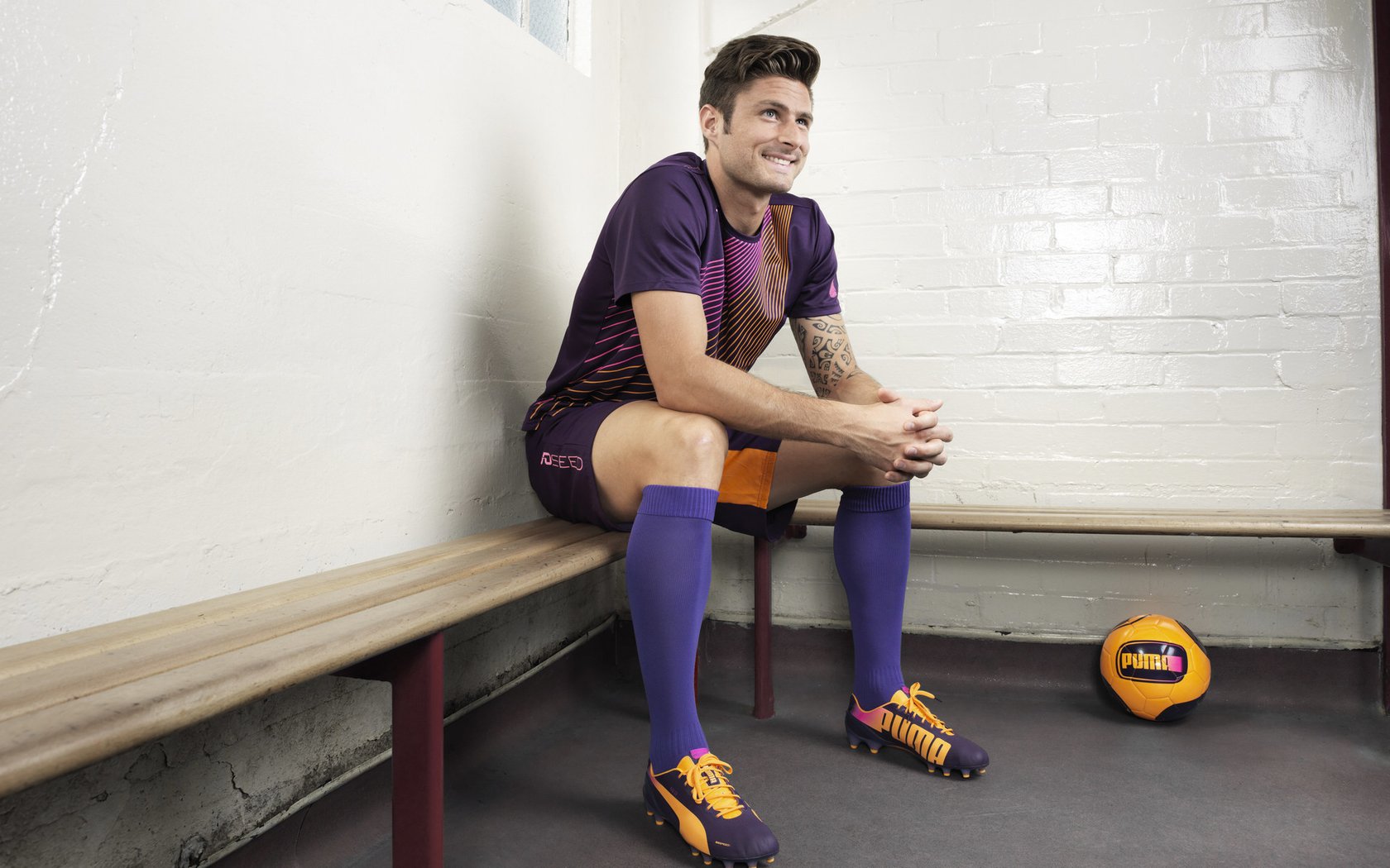 克莱·汤普森生涯之夜狂轰45分，广厦队内线冲垮火箭迎五连胜